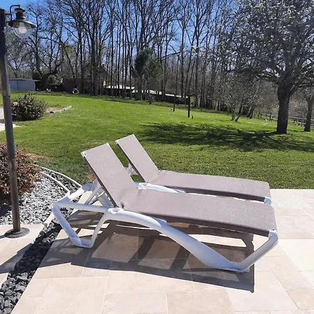 Sejour Authentique En Dordogne Avec Piscine Saint-Georges-de-Monclard