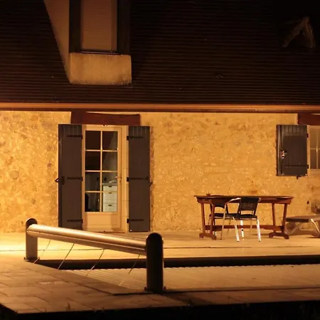Дом отдыха Sejour Authentique En Dordogne Avec Piscine